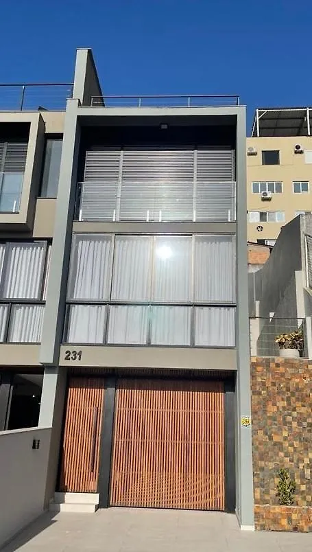 Semesterbostad Casa Com Piscina Proximo A Beira Mar Villa Florianópolis